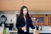 吃瓜少女侃娱乐,揭秘明星幕后故事
